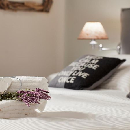 The Gardens Gallery Hotel Ксилокастрон Номер фото