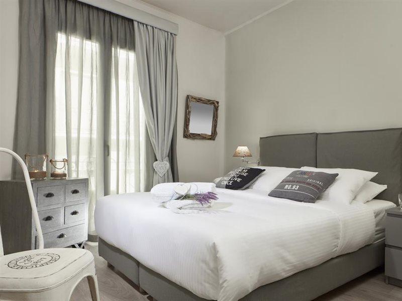 The Gardens Gallery Hotel Ксилокастрон Екстер'єр фото